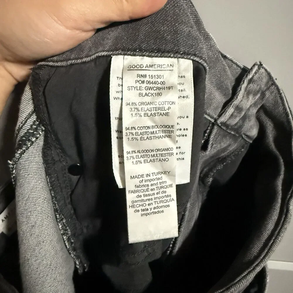 Good American Good Waist Crop Raw Hem Denim Skinny Jeans Black 8/29 GWCRH419T - Picture 8 of 9